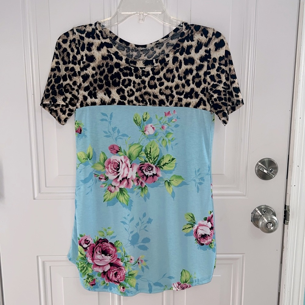 Leopard and blue floral print top size small